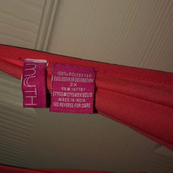 One Pink Dress - Picture 3 of 4